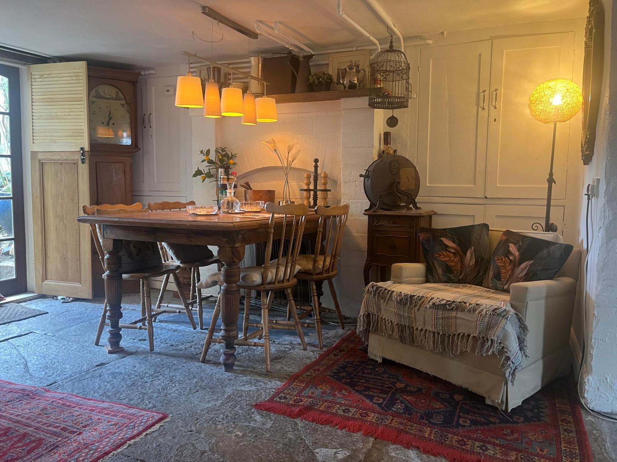 Charming Historic Adjoining Beautiful Park Appartamento